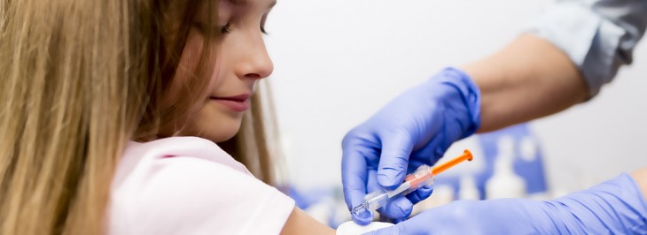 Rezort zdravotníctva uvažuje o povinnom očkovaní proti HPV